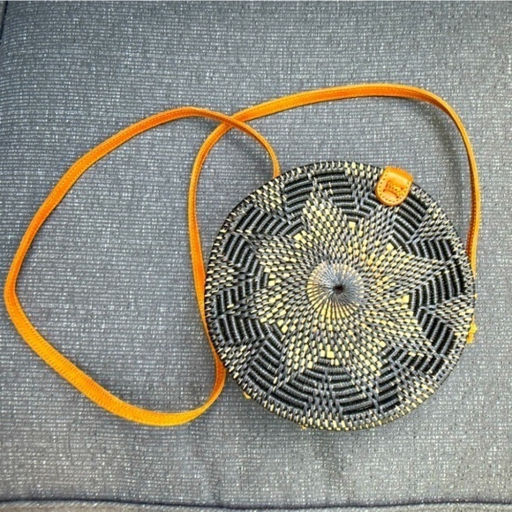 Round Rattan Bag Made in Indonesia